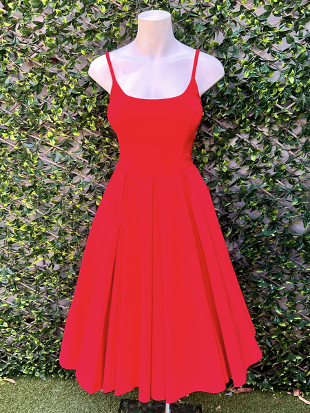 Priscilla Stretch Midi - Red